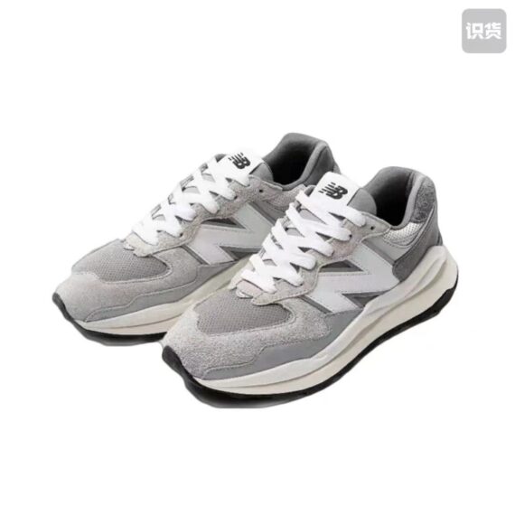 ⁦סניקרס ניו באלאנס NEW BALANCE 5740 Gray⁩ – תמונה ⁦2⁩