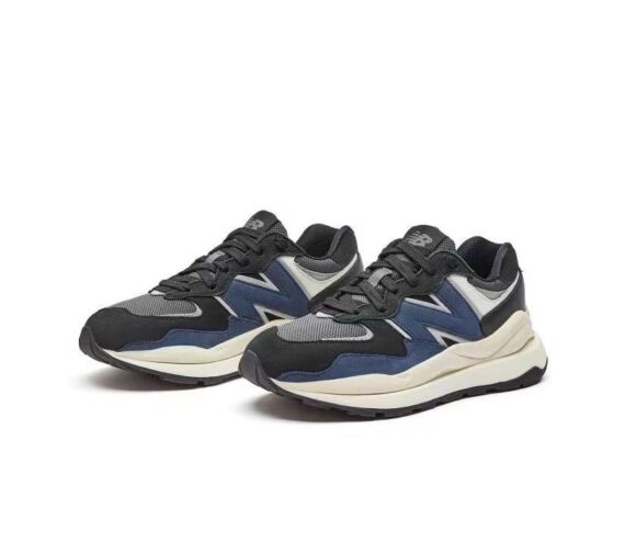 ⁦סניקרס ניו באלאנס NEW BALANCE 5740 Black Blue⁩ – תמונה ⁦2⁩